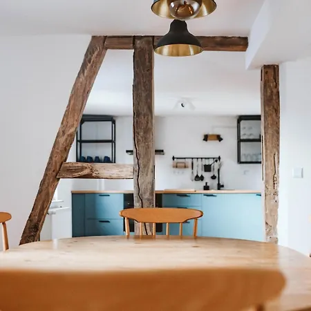 In Altem Appartement